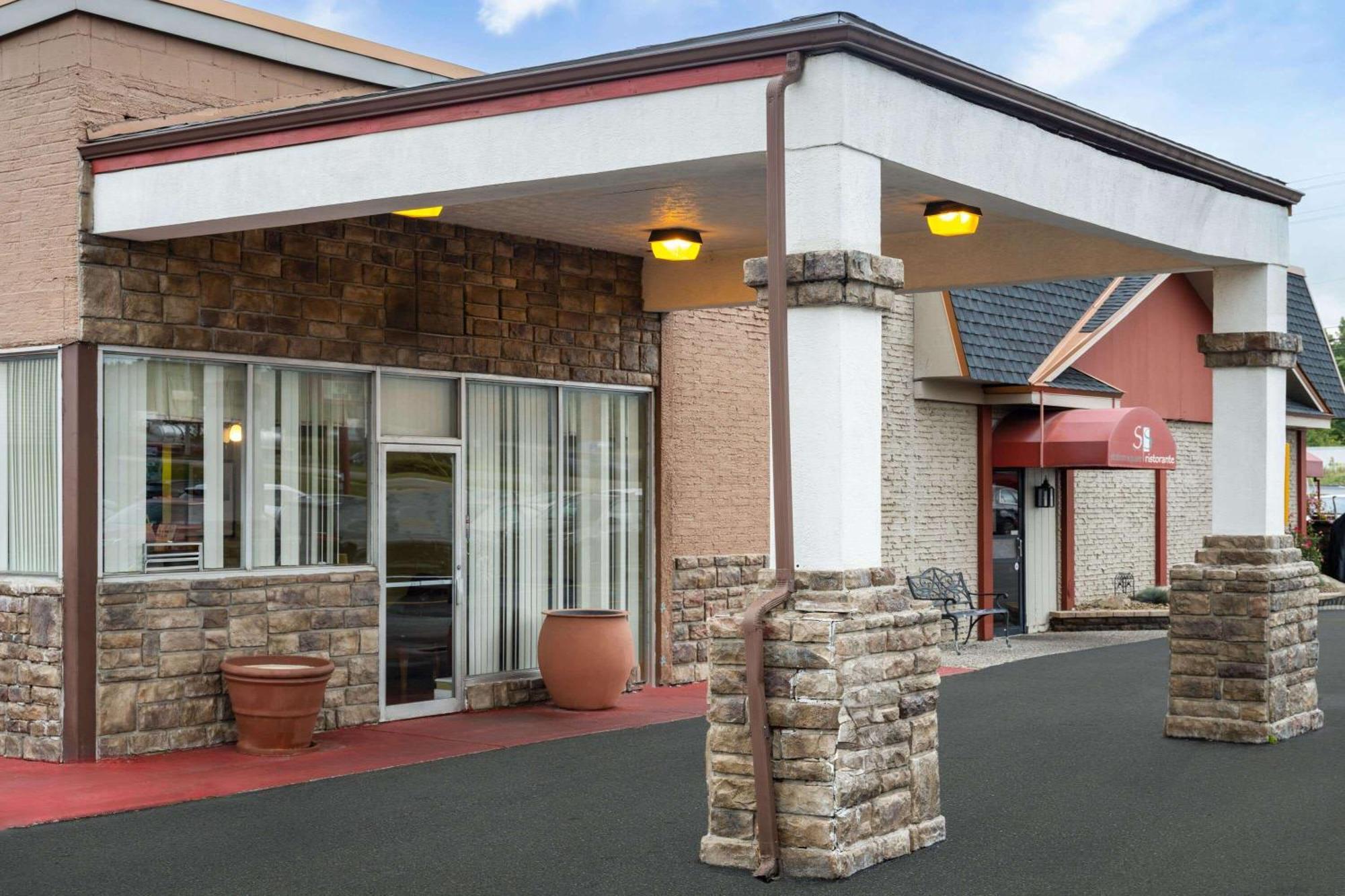 Super 8 By Wyndham Youngstown Girard Eksteriør bilde